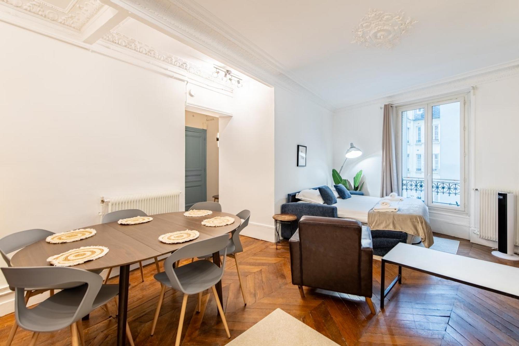 Stylish 2-bedroom Near The Famous Moulin Rouge Appartement