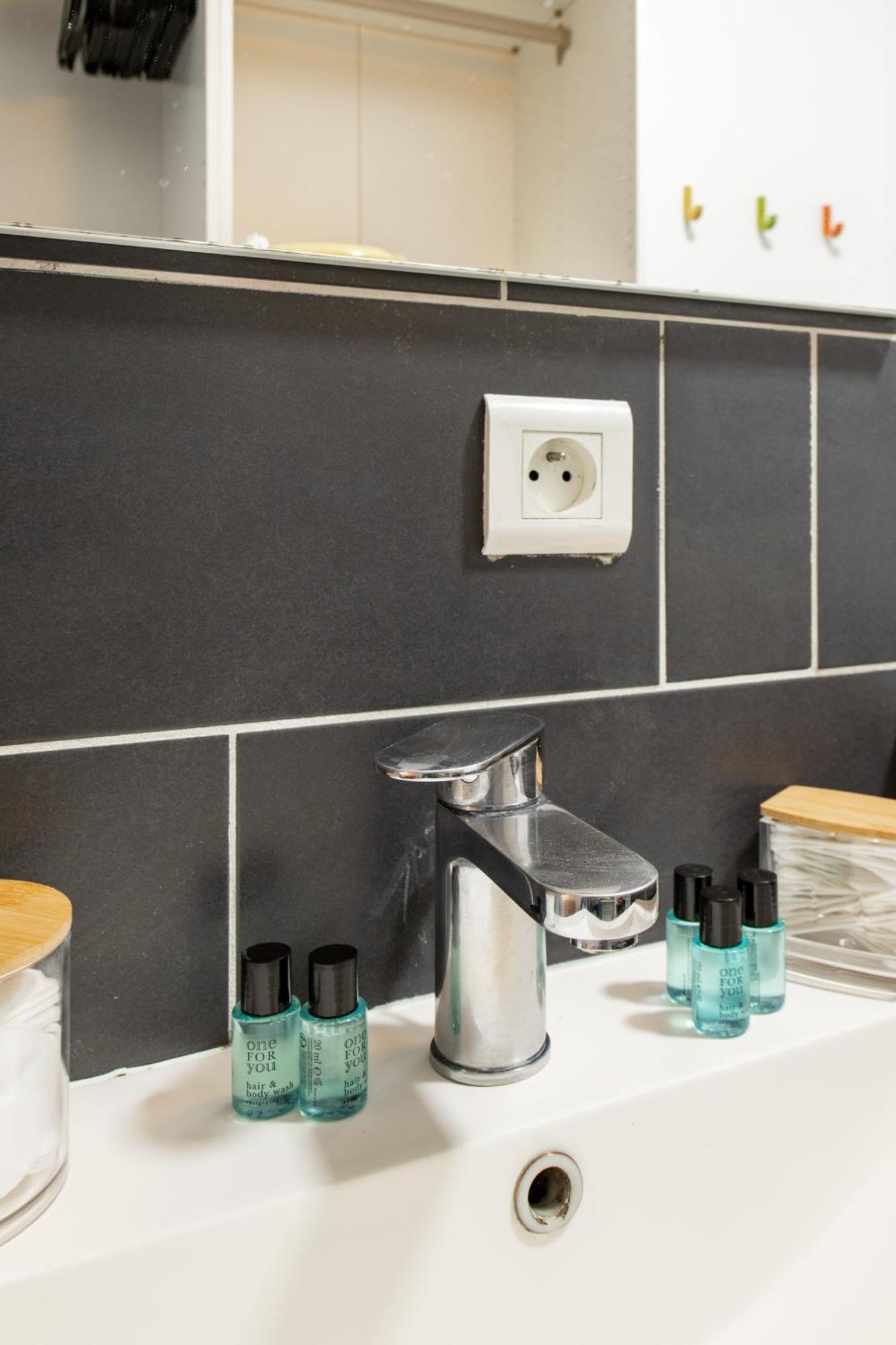 Appartement Stylish 2-bedroom Near The Famous Moulin Rouge *